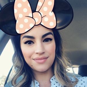 Meet your Posher, Caroline